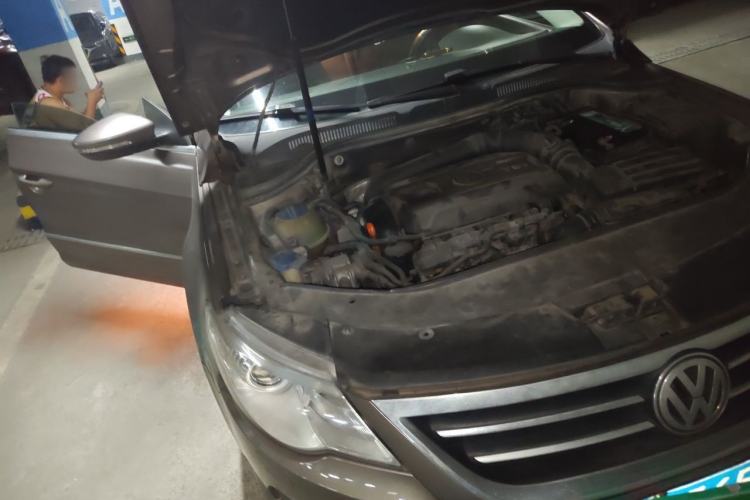 Used Volkswagen FAW-Volkswagen CC 2012 2.0 TSI Luxury Model Engine Bay Right