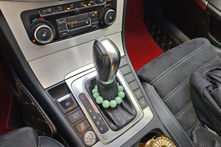 Used Volkswagen FAW-Volkswagen CC 2012 1.8TSI Luxury Model Gear Lever