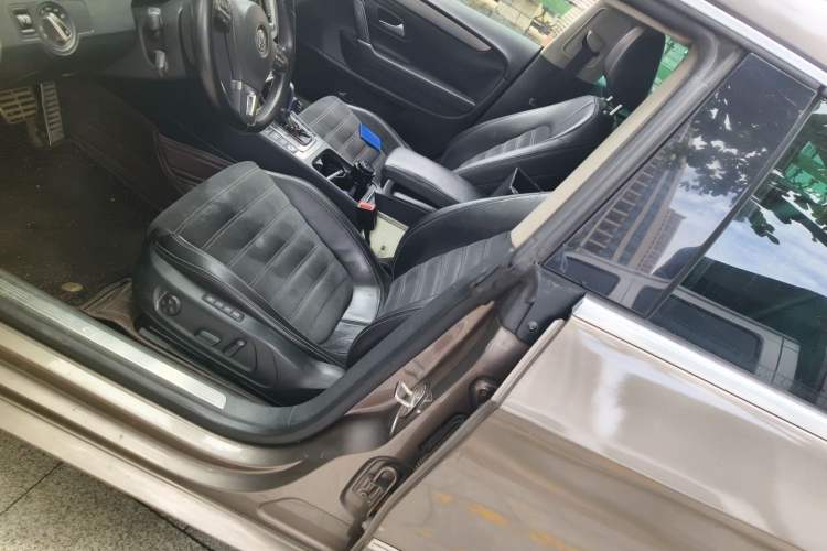 Used Volkswagen FAW-Volkswagen CC 2012 2.0 TSI Luxury Model Left Front Seat