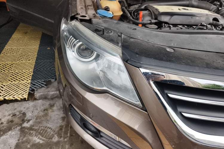 Used Volkswagen FAW-Volkswagen CC 2012 1.8TSI Elite Edition Right Front Headlight