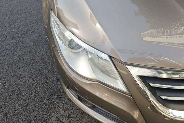 Used Volkswagen FAW-Volkswagen CC 2012 1.8TSI Luxury Model Right Front Headlight