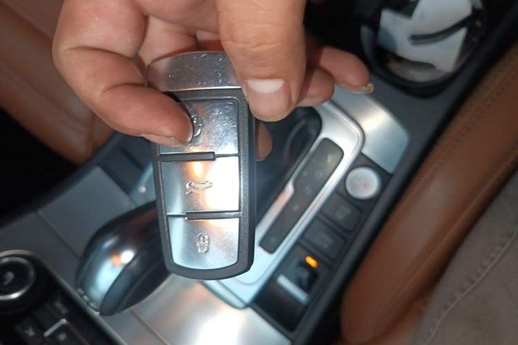 Used Volkswagen FAW-Volkswagen CC 2012 1.8TSI Luxury Model Vehicle Key