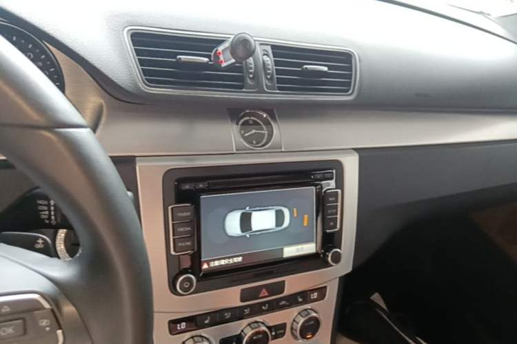 Used Volkswagen FAW-Volkswagen CC 2013 1.8TSI Luxury Model Audio And AC Panel