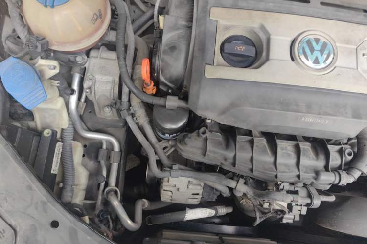 Used Volkswagen FAW-Volkswagen CC 2013 2.0 TSI Ultimate Model Engine Bay Right