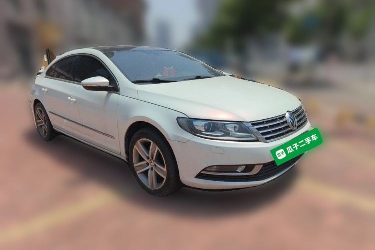 Used Volkswagen FAW-Volkswagen CC 2013 2.0 TSI Luxury Model Front Right 45 Deg