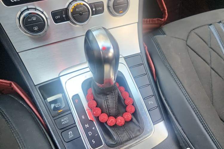 Used Volkswagen FAW-Volkswagen CC 2013 1.8TSI Prestige Model Gear Lever