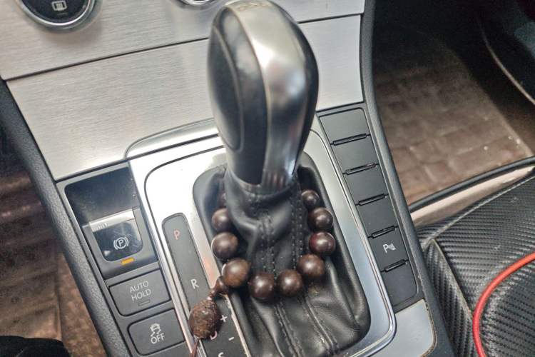 Used Volkswagen FAW-Volkswagen CC 2013 1.8TSI Prestige Model Gear Lever