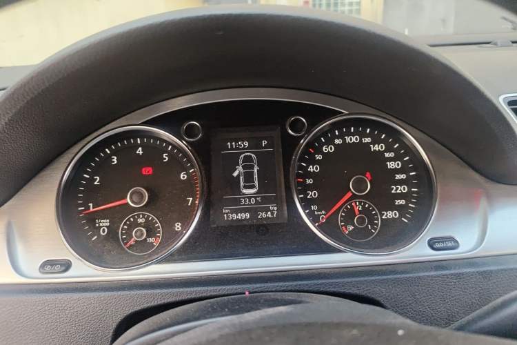 Used Volkswagen FAW-Volkswagen CC 2013 1.8TSI Prestige Model Instrument Cluster