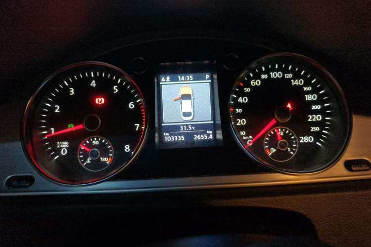 Used Volkswagen FAW-Volkswagen CC 2013 2.0 TSI Ultimate Model Instrument Cluster