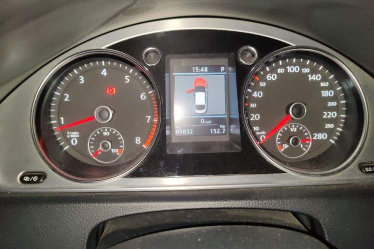 Used Volkswagen FAW-Volkswagen CC 2013 1.8TSI Luxury Model Instrument Cluster
