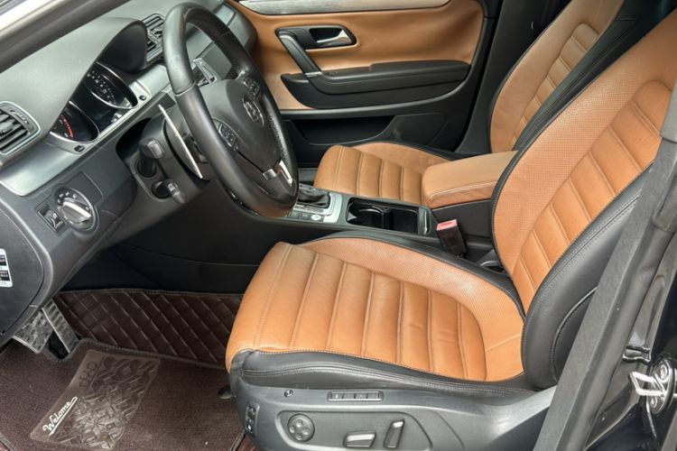 Used Volkswagen FAW-Volkswagen CC 2013 2.0 TSI Ultimate Model Interior 4