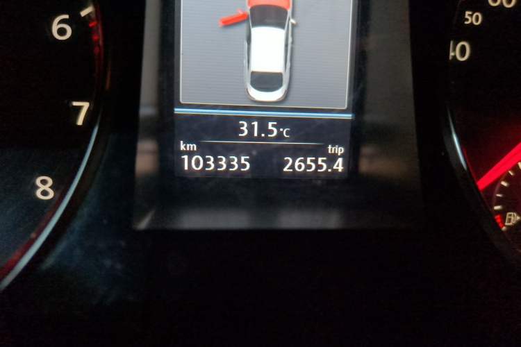 Used Volkswagen FAW-Volkswagen CC 2013 2.0 TSI Ultimate Model Odometer Close Up