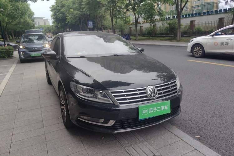 Used Volkswagen FAW-Volkswagen CC 2013 2.0 TSI Ultimate Model Right Front Headlight