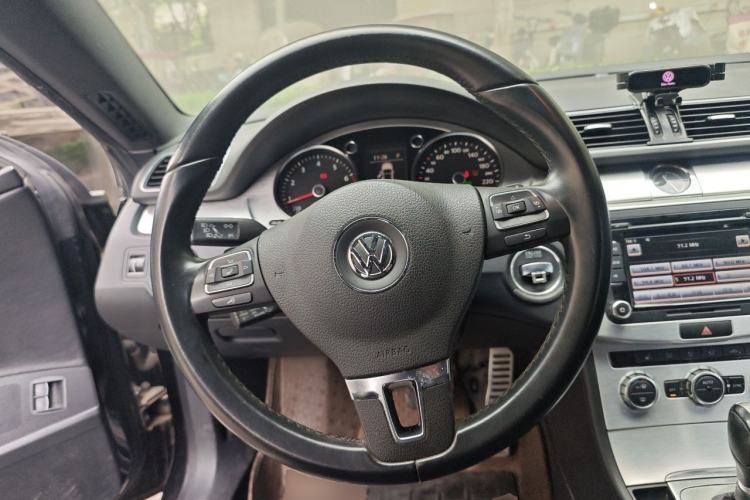Used Volkswagen FAW-Volkswagen CC 2013 1.8TSI Prestige Model Steering Wheel