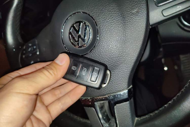 Used Volkswagen FAW-Volkswagen CC 2013 1.8TSI Luxury Model Vehicle Key