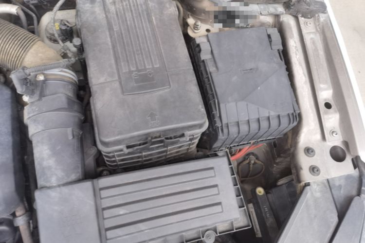 Used Volkswagen FAW-Volkswagen CC 2013 1.8TSI Luxury Model Engine Bay Left