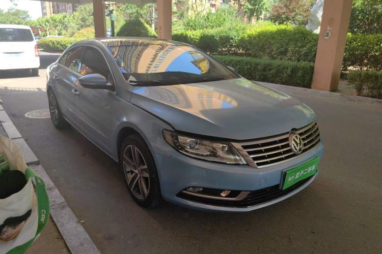 Used Volkswagen FAW-Volkswagen CC 2013 2.0 TSI Luxury Model Front Right 45 Deg