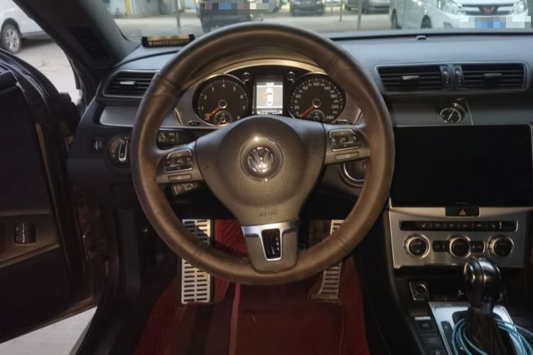 Used Volkswagen FAW-Volkswagen CC 2013 1.8TSI Luxury Model Steering Wheel