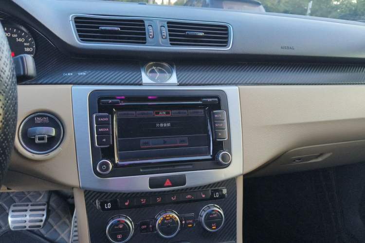 Used Volkswagen FAW-Volkswagen CC 2013 1.8TSI Prestige Model Audio And AC Panel
