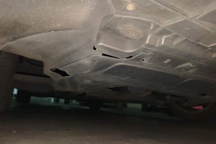 Used Volkswagen FAW-Volkswagen CC 2013 1.8TSI Luxury Model Chassis Front Right