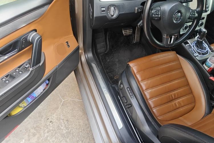 Used Volkswagen FAW-Volkswagen CC 2013 2.0 TSI Luxury Model Driver Seat