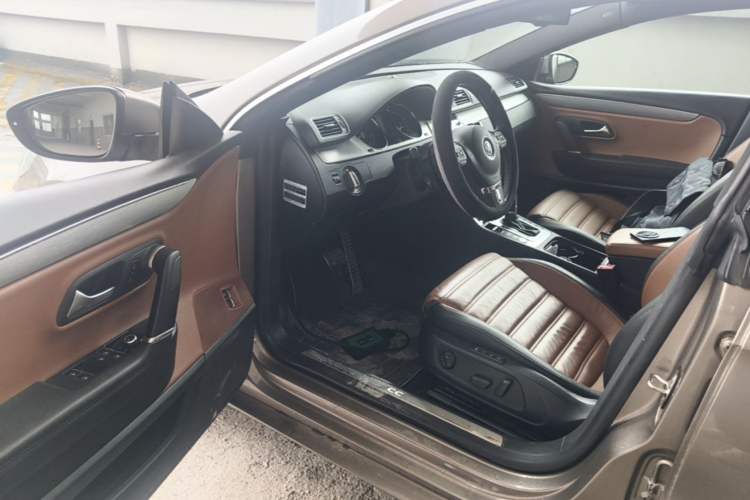 Used Volkswagen FAW-Volkswagen CC 2013 1.8TSI Luxury Model Driver Seat