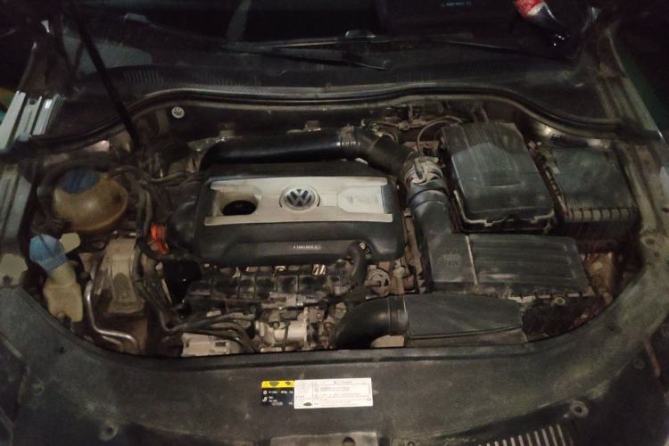 Used Volkswagen FAW-Volkswagen CC 2013 2.0 TSI Ultimate Model Engine Bay