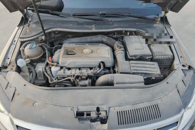 Used Volkswagen FAW-Volkswagen CC 2013 1.8TSI Prestige Model Engine Bay