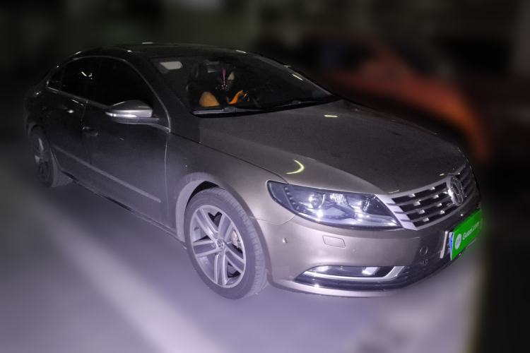 Used Volkswagen FAW-Volkswagen CC 2013 1.8TSI Luxury Model Front Right 45 Deg