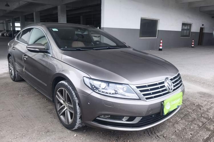 Used Volkswagen FAW-Volkswagen CC 2013 1.8TSI Luxury Model Front Right 45 Deg