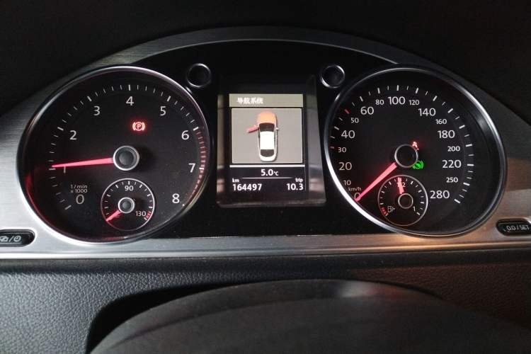 Used Volkswagen FAW-Volkswagen CC 2013 2.0 TSI Luxury Model Instrument Cluster