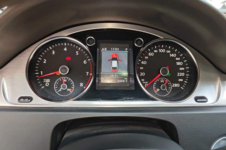 Used Volkswagen FAW-Volkswagen CC 2013 2.0 TSI Luxury Model Instrument Cluster