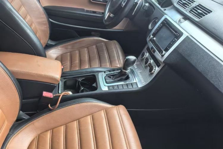 Used Volkswagen FAW-Volkswagen CC 2013 1.8TSI Luxury Model Interior 1