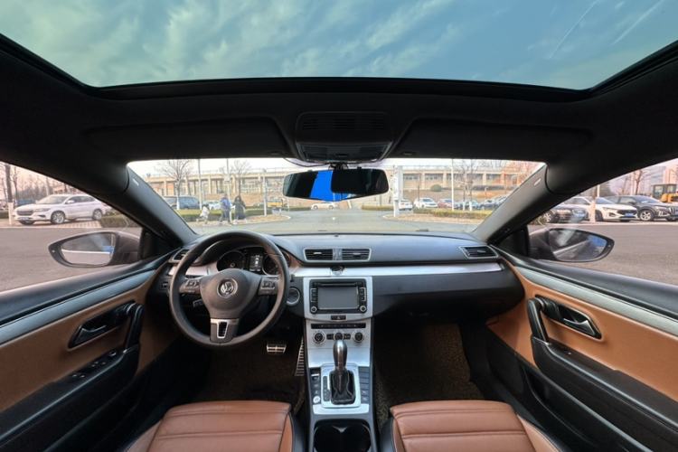 Used Volkswagen FAW-Volkswagen CC 2013 1.8TSI Luxury Model Interior 1