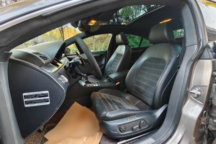 Used Volkswagen FAW-Volkswagen CC 2013 2.0 TSI Luxury Model Interior 1