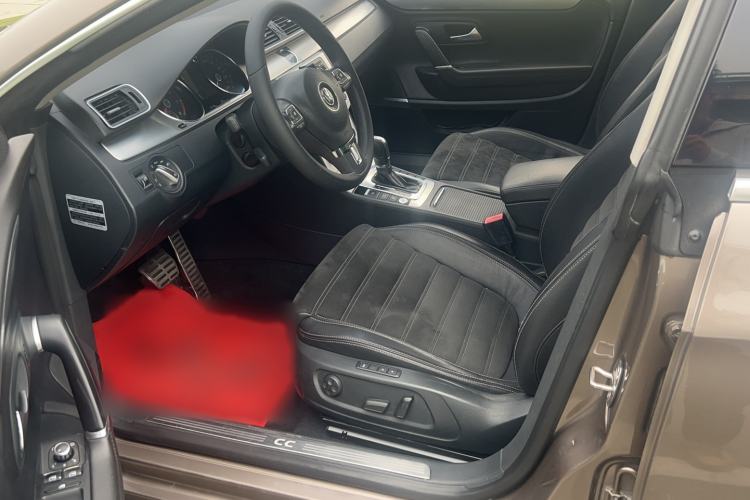 Used Volkswagen FAW-Volkswagen CC 2013 1.8TSI Prestige Model Interior 2