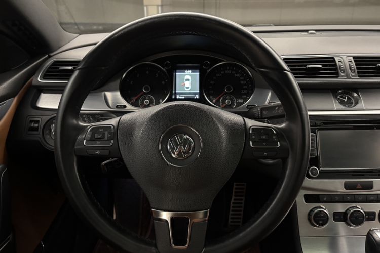 Used Volkswagen FAW-Volkswagen CC 2013 2.0 TSI Ultimate Model Interior 6