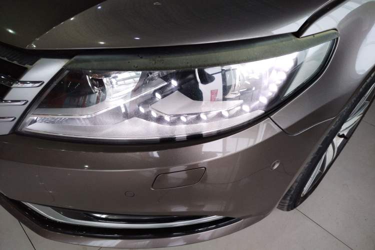 Used Volkswagen FAW-Volkswagen CC 2013 2.0 TSI Luxury Model Left Front Headlight