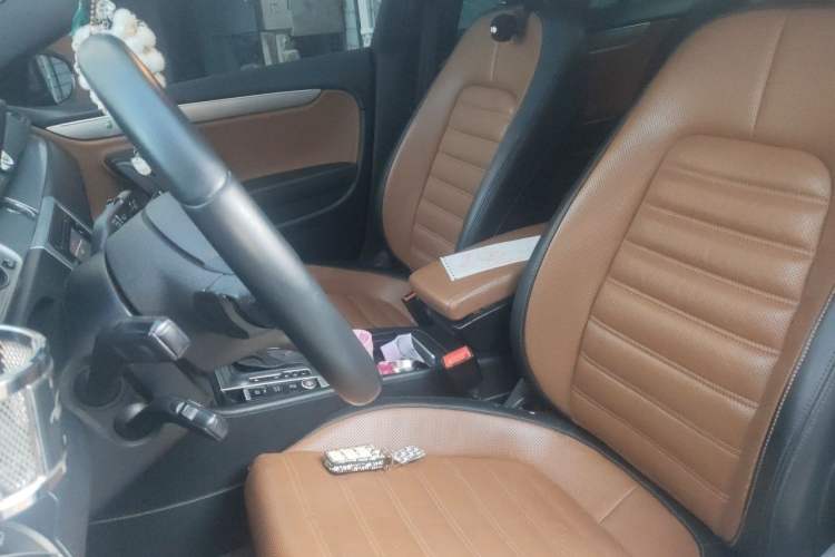Used Volkswagen FAW-Volkswagen CC 2013 2.0 TSI Prestige Model Left Front Seat