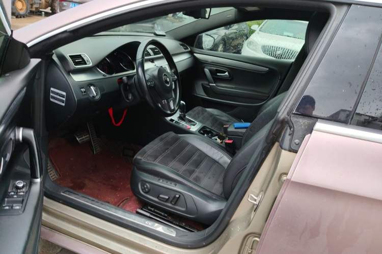 Used Volkswagen FAW-Volkswagen CC 2013 1.8TSI Luxury Model Left Front Seat