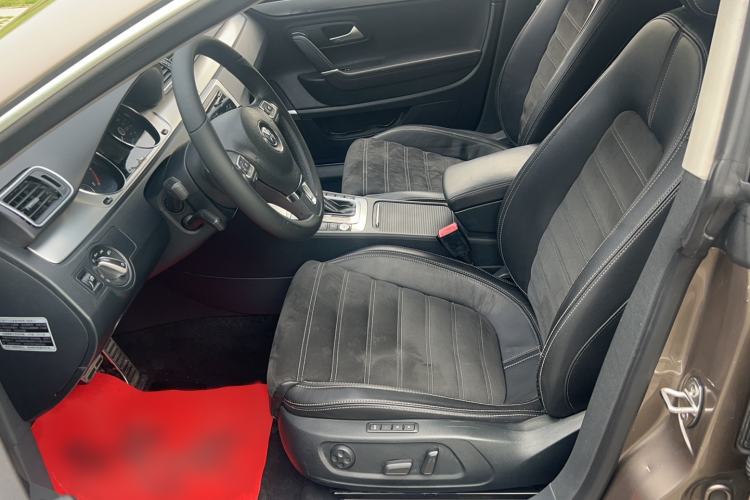 Used Volkswagen FAW-Volkswagen CC 2013 1.8TSI Prestige Model Left Front Seat