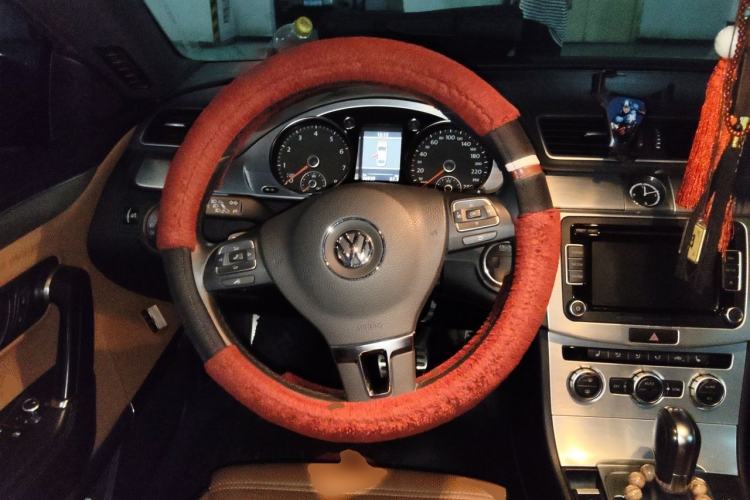 Used Volkswagen FAW-Volkswagen CC 2013 2.0 TSI Ultimate Model Steering Wheel