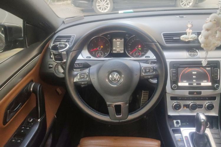 Used Volkswagen FAW-Volkswagen CC 2013 2.0 TSI Prestige Model Steering Wheel