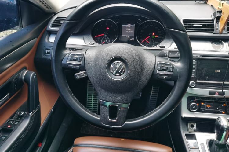 Used Volkswagen FAW-Volkswagen CC 2013 3.0 FSI V6 Steering Wheel