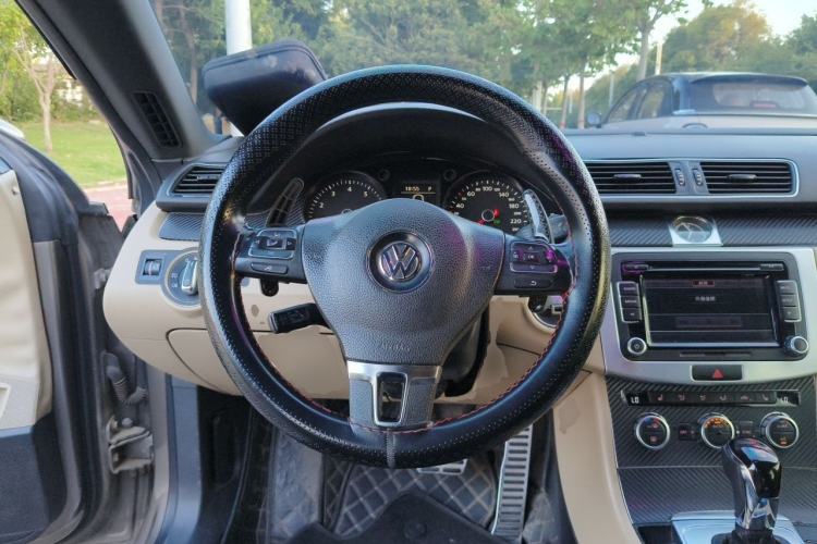 Used Volkswagen FAW-Volkswagen CC 2013 1.8TSI Prestige Model Steering Wheel