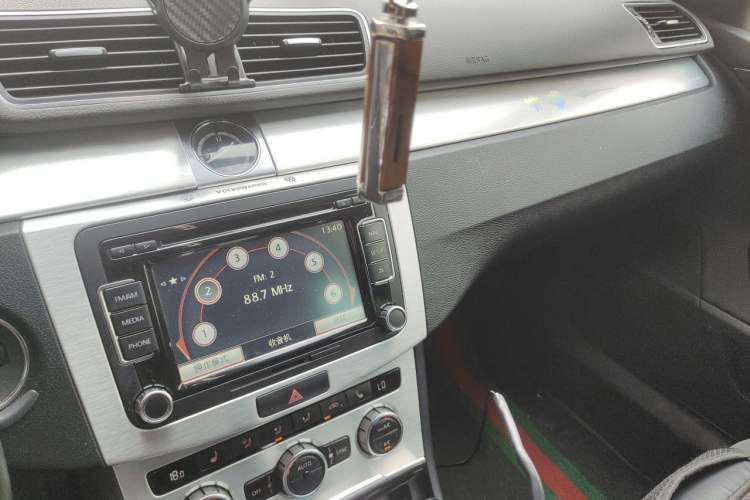 Used Volkswagen FAW-Volkswagen CC 2013 2.0 TSI Luxury Model Audio And AC Panel
