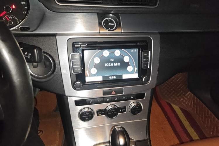Used Volkswagen FAW-Volkswagen CC 2013 1.8TSI Luxury Model Audio And AC Panel