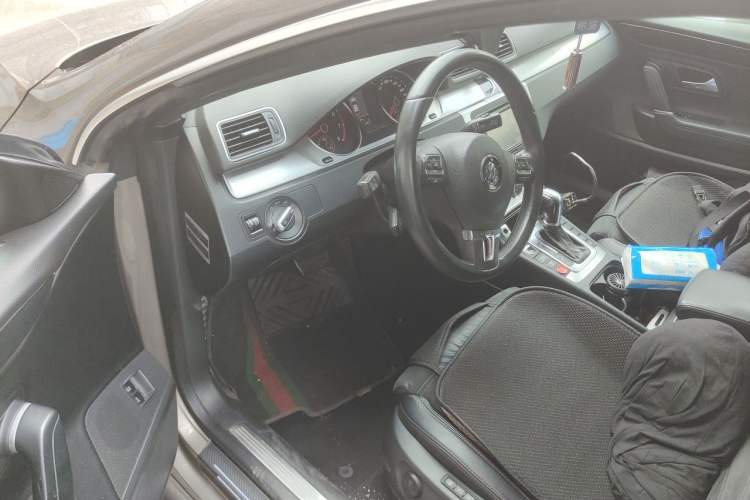 Used Volkswagen FAW-Volkswagen CC 2013 2.0 TSI Luxury Model Driver Seat