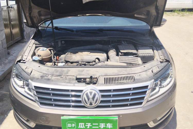 Used Volkswagen FAW-Volkswagen CC 2013 2.0 TSI Ultimate Model Engine Bay