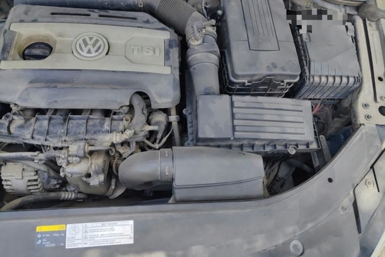 Used Volkswagen FAW-Volkswagen CC 2013 2.0 TSI Luxury Model Engine Bay Left